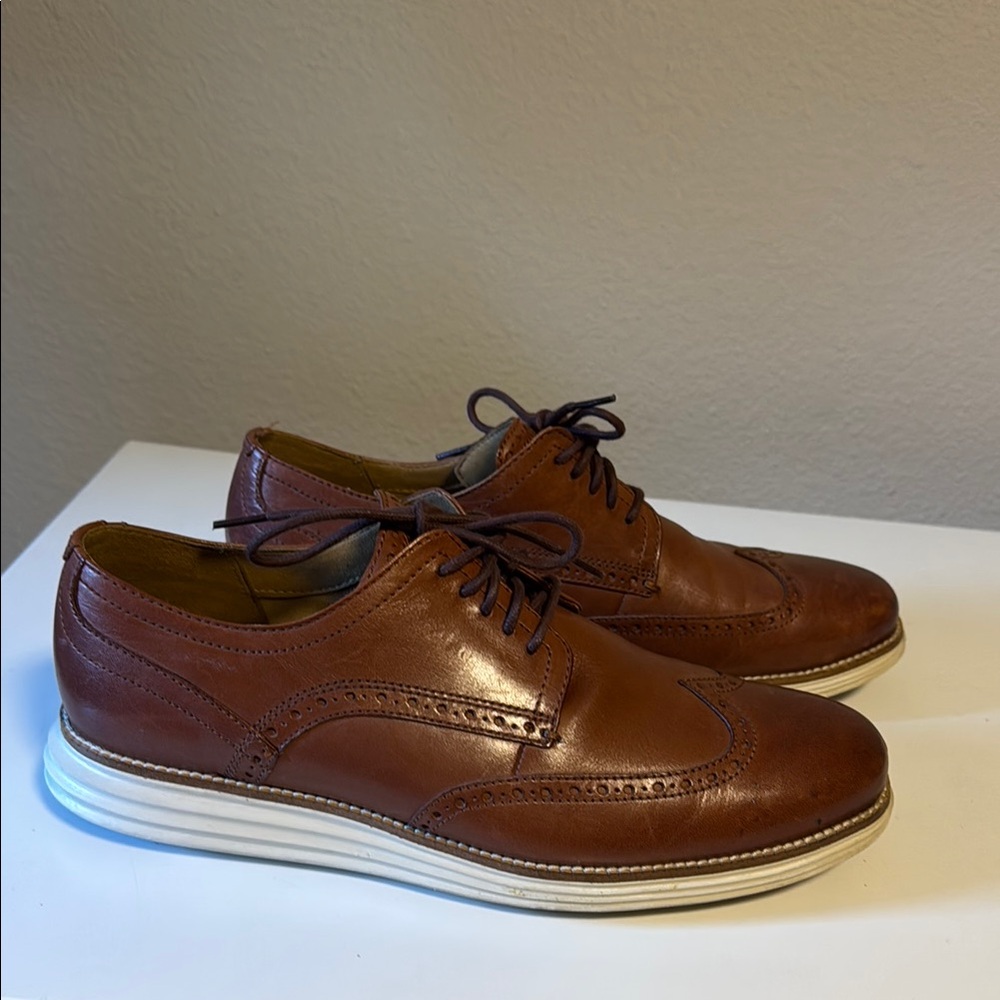 Men's ØriginalGrand Wingtip Oxfords Dress Shoes Cole Hann 11.5 Wide (worn twice) - Picture 6 of 12